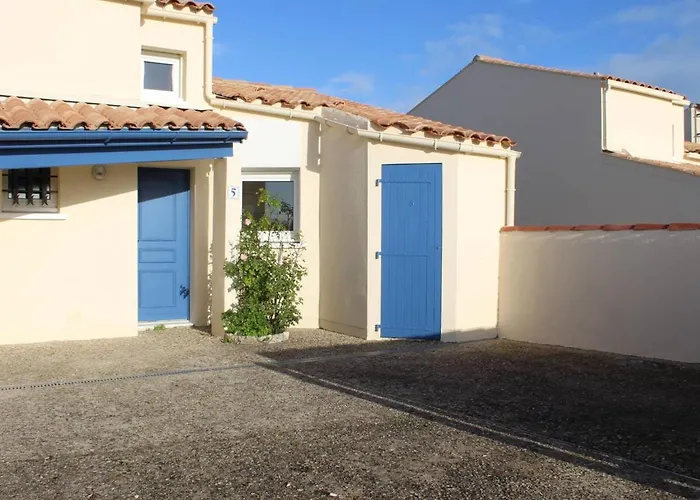 Charmante Maison Avec Piscine, 6 Couchages, Proche Plage - Saint-Denis-D\'Oleron - Fr-1-246A-154
